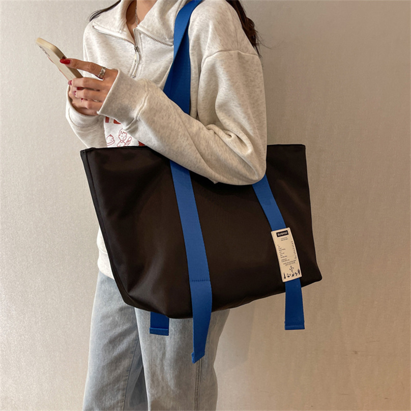 バッグ レディースかばん トートバッグ ショルダーバッグ ハンドバッグ カジュアル 女子 お出掛け 布鞄 大容量 通学 カバン 通勤オシャレ ワーク チャック 